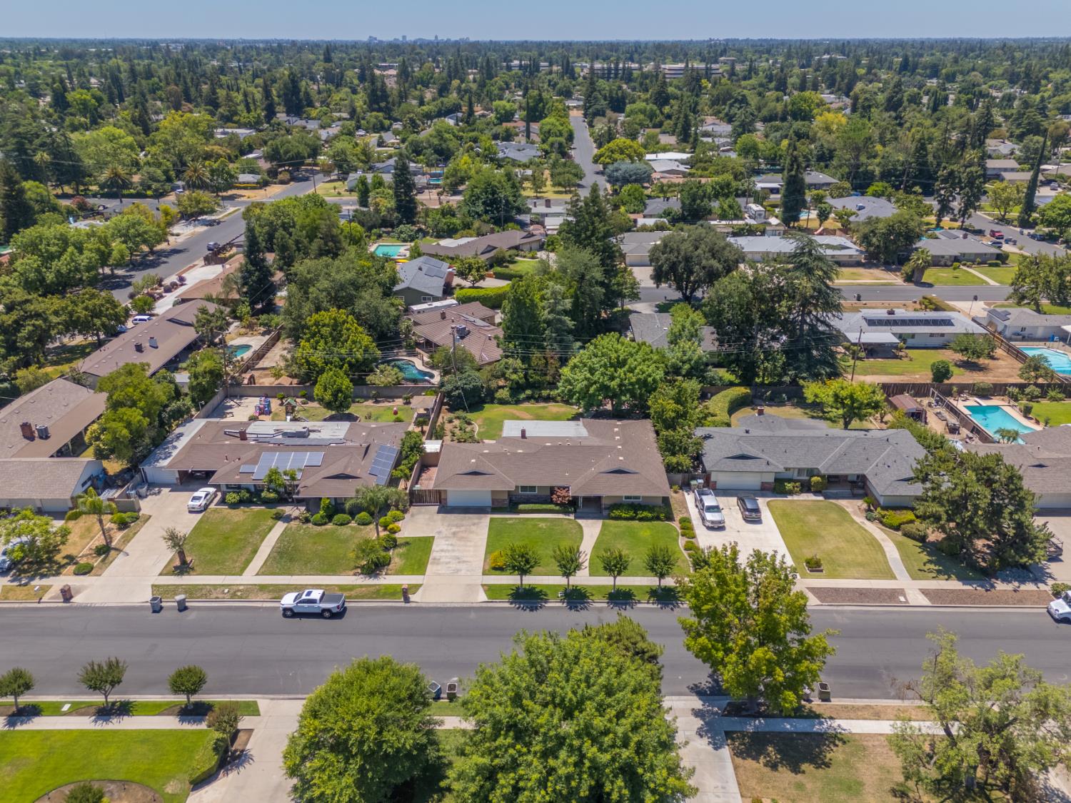 645 W Celeste Ave, Fresno, CA 93704
