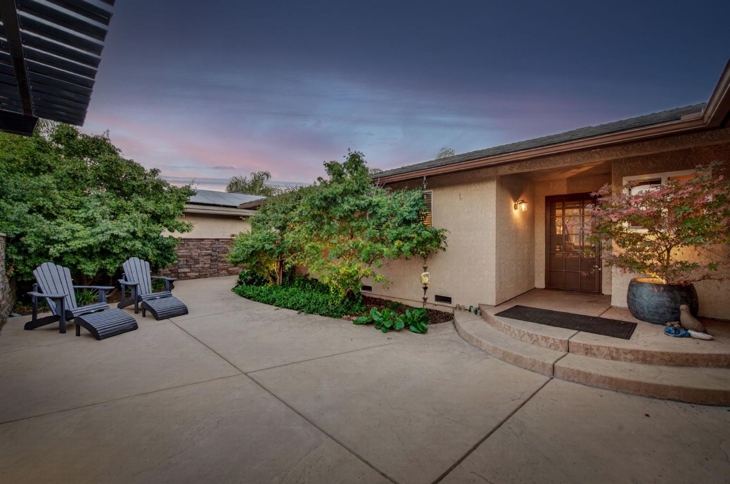 2515 E Los Altos Ave, Fresno, CA 93710