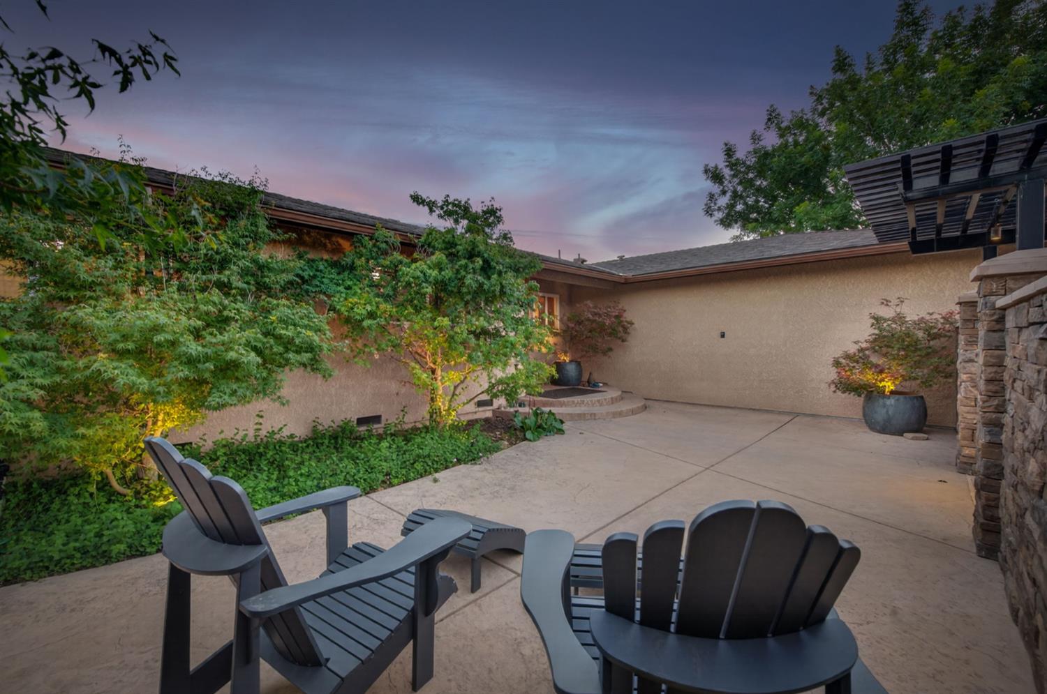 2515 E Los Altos Ave, Fresno, CA 93710