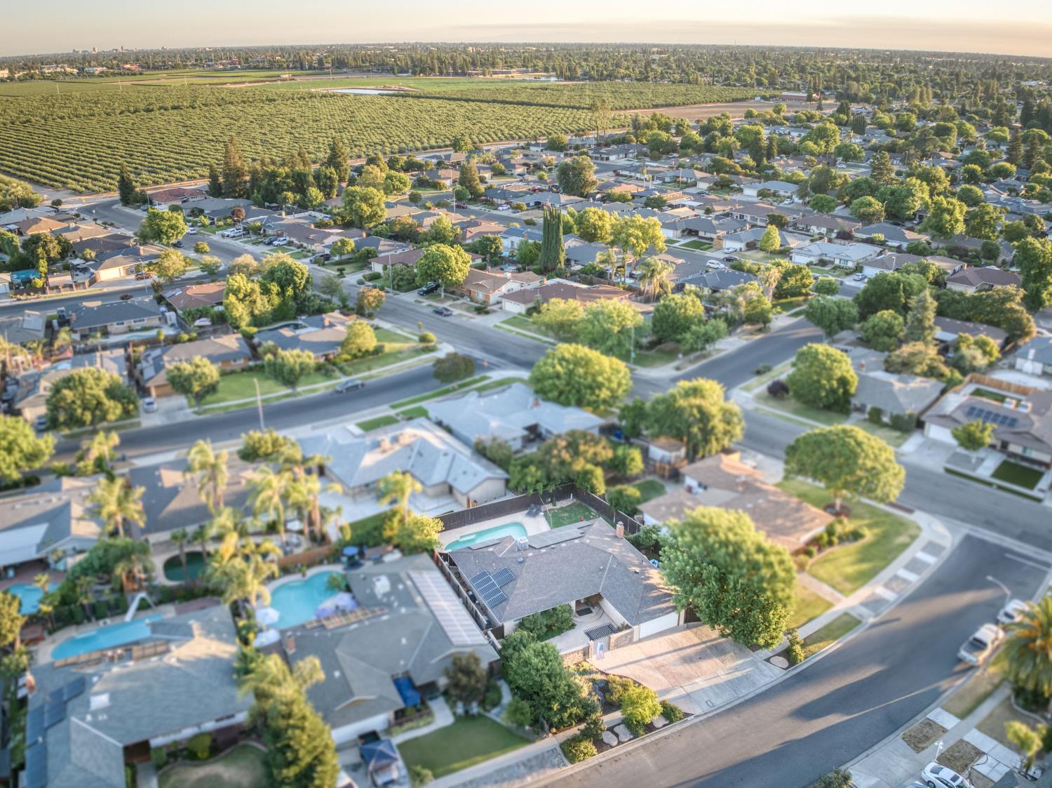 2515 E Los Altos Ave, Fresno, CA 93710