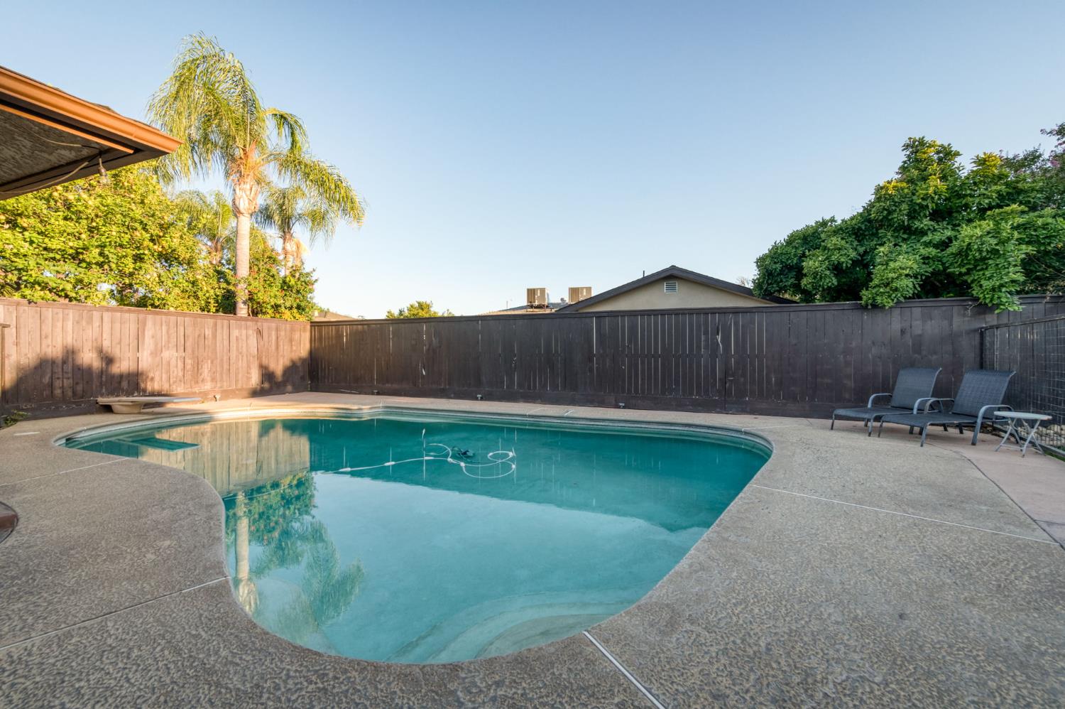 2515 E Los Altos Ave, Fresno, CA 93710