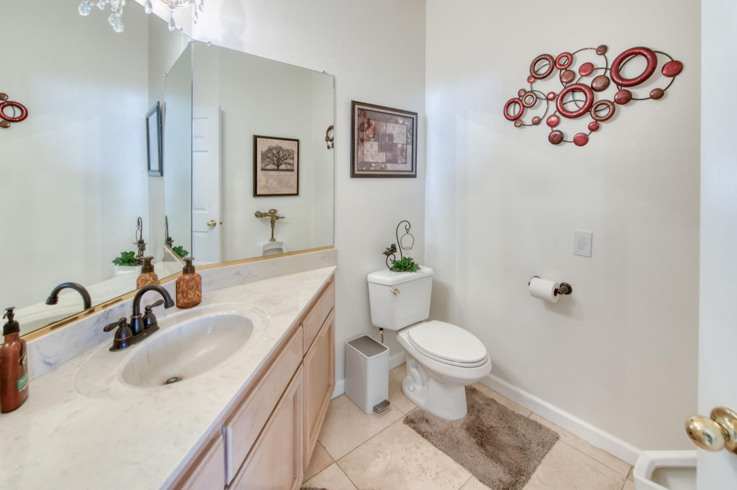 2479 Cabrillo Ct, Hanford, CA 93230