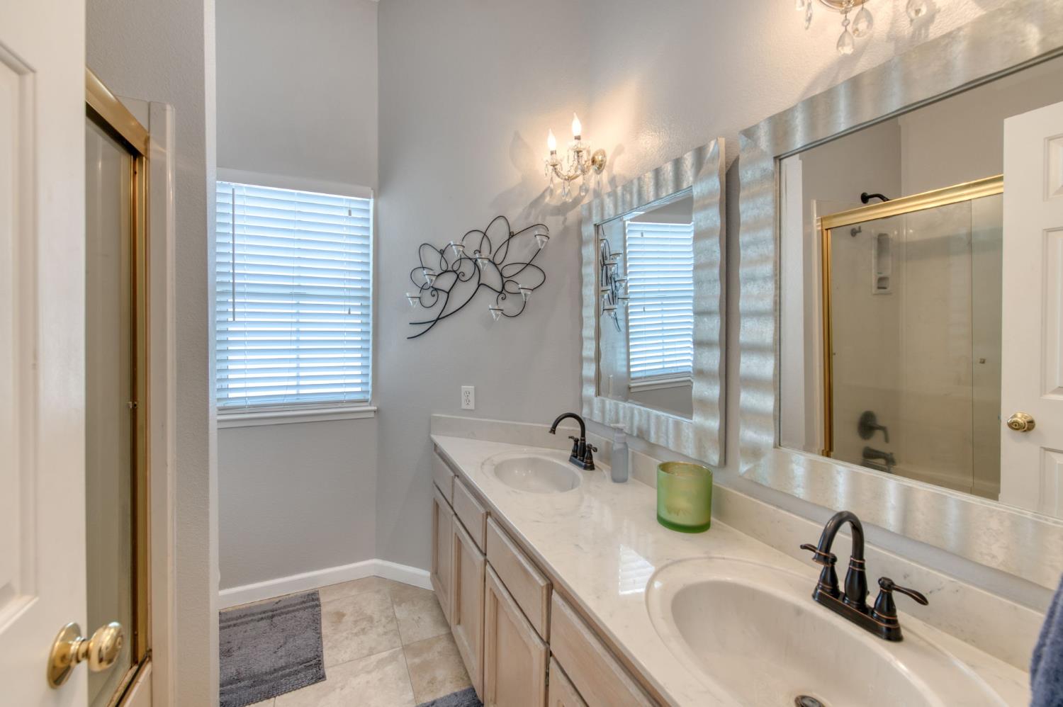 2479 Cabrillo Ct, Hanford, CA 93230