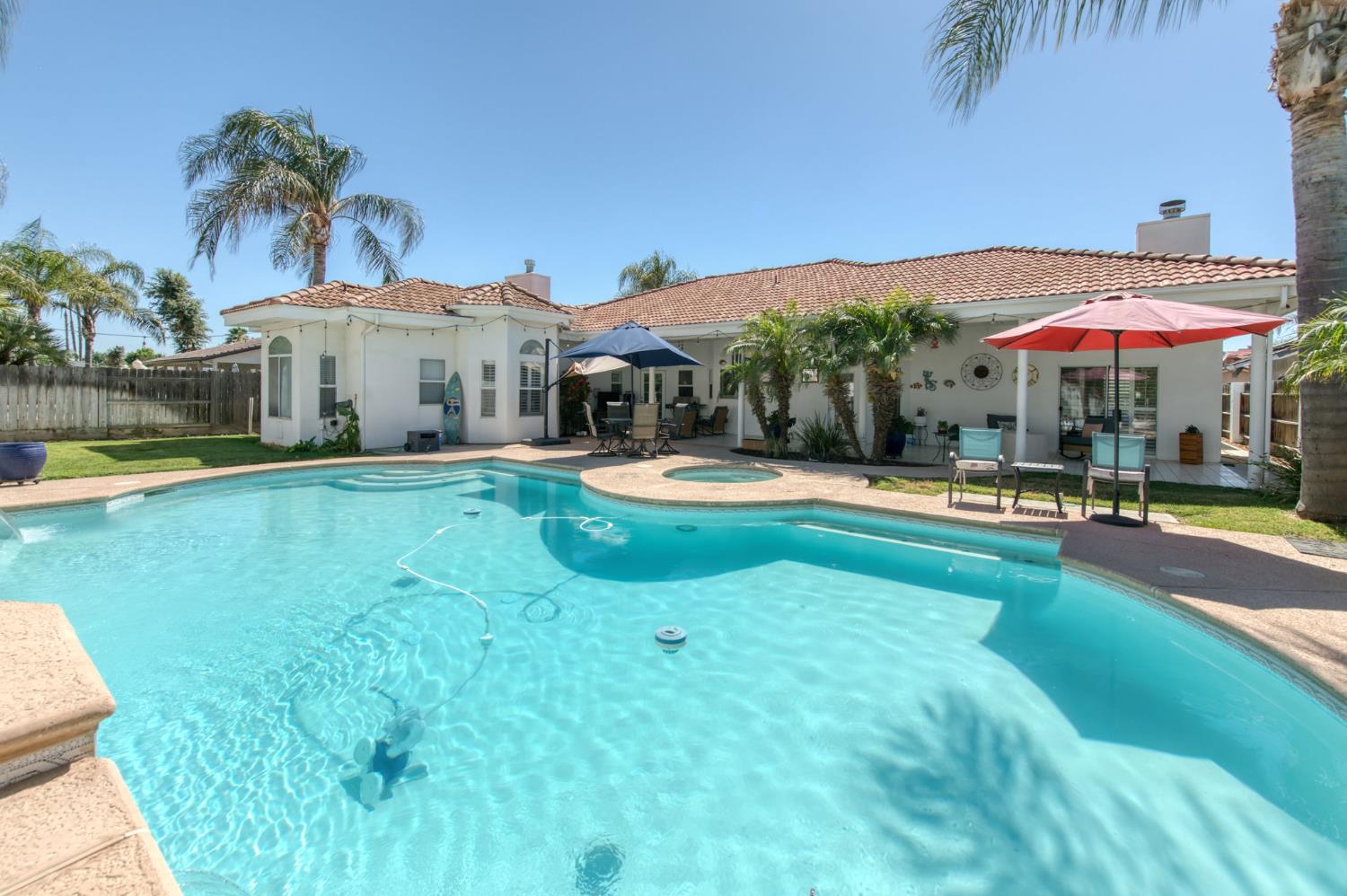 2479 Cabrillo Ct, Hanford, CA 93230