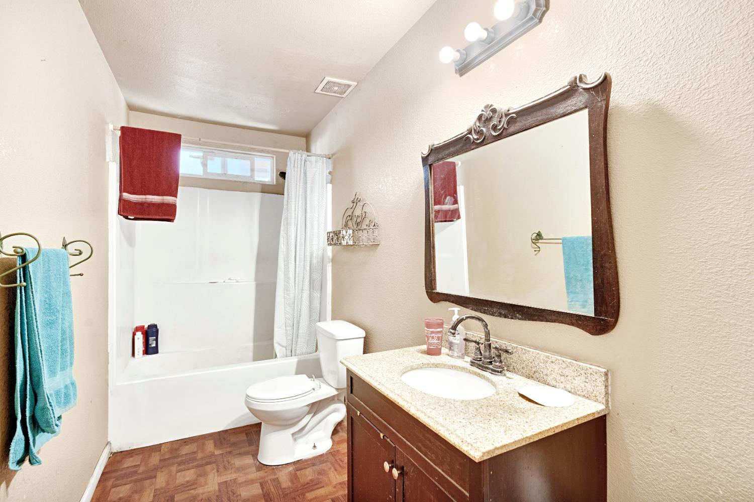 40921 Road 150, Orosi, CA 93647