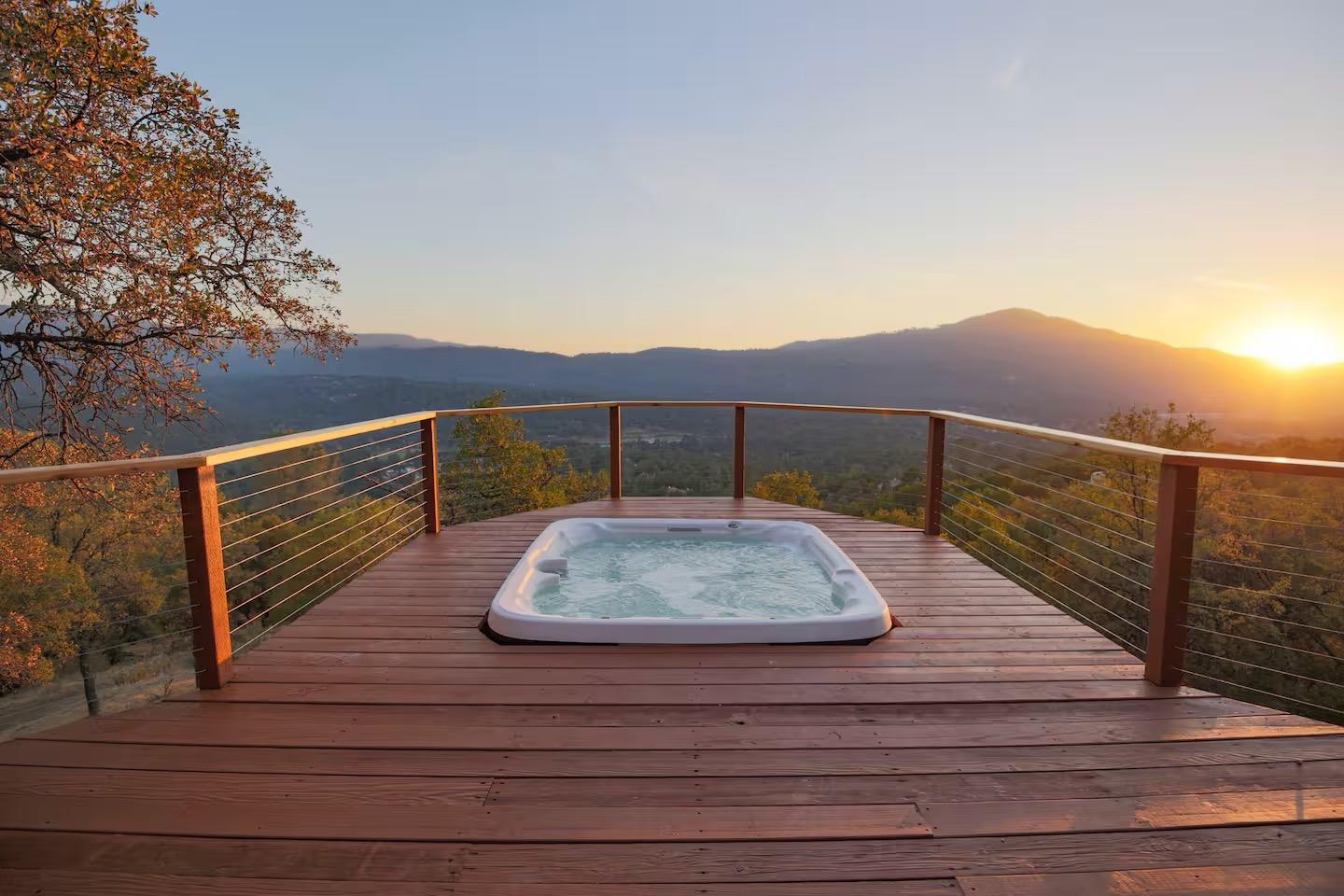 50616 Woodside Ln, Oakhurst, CA 93644