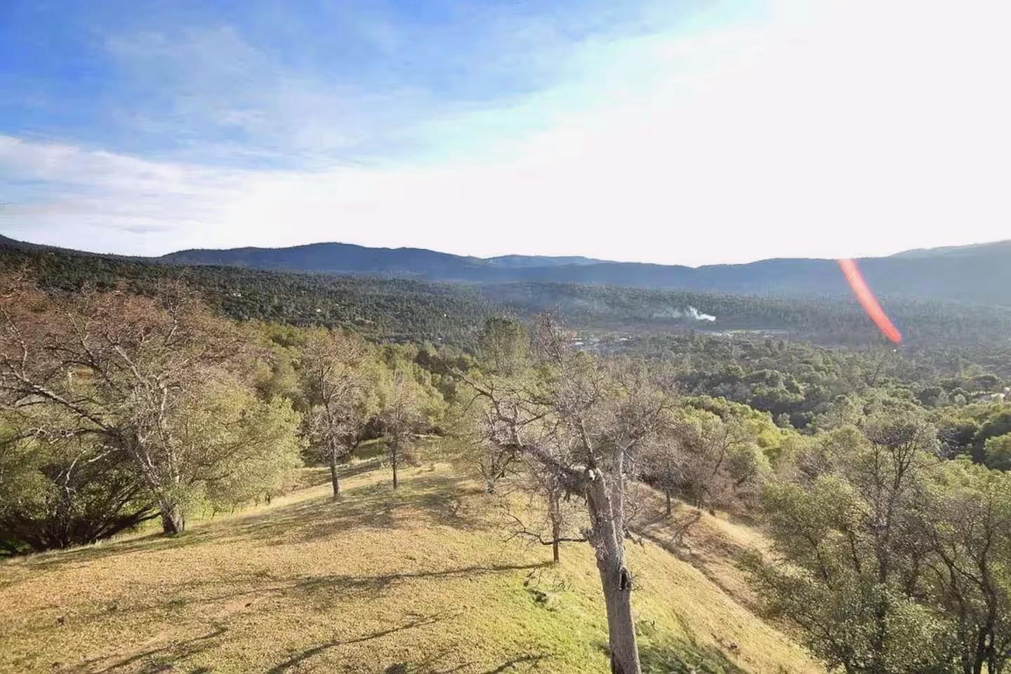 50616 Woodside Ln, Oakhurst, CA 93644