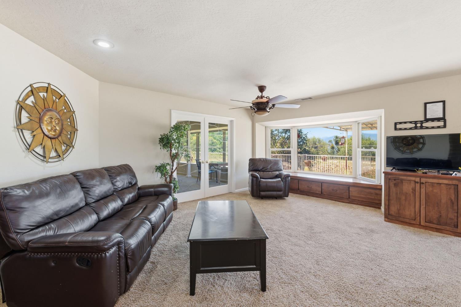 38720 Highway 41, Oakhurst, CA 93644