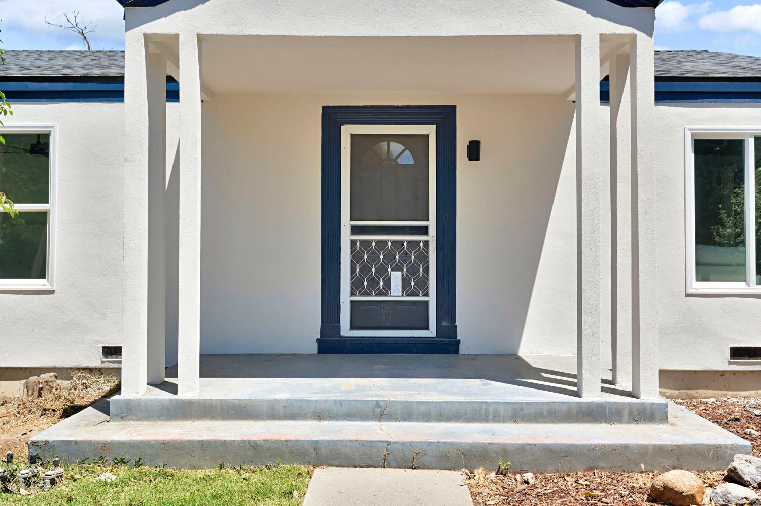 135 E Griffith Way, Fresno, CA 93704