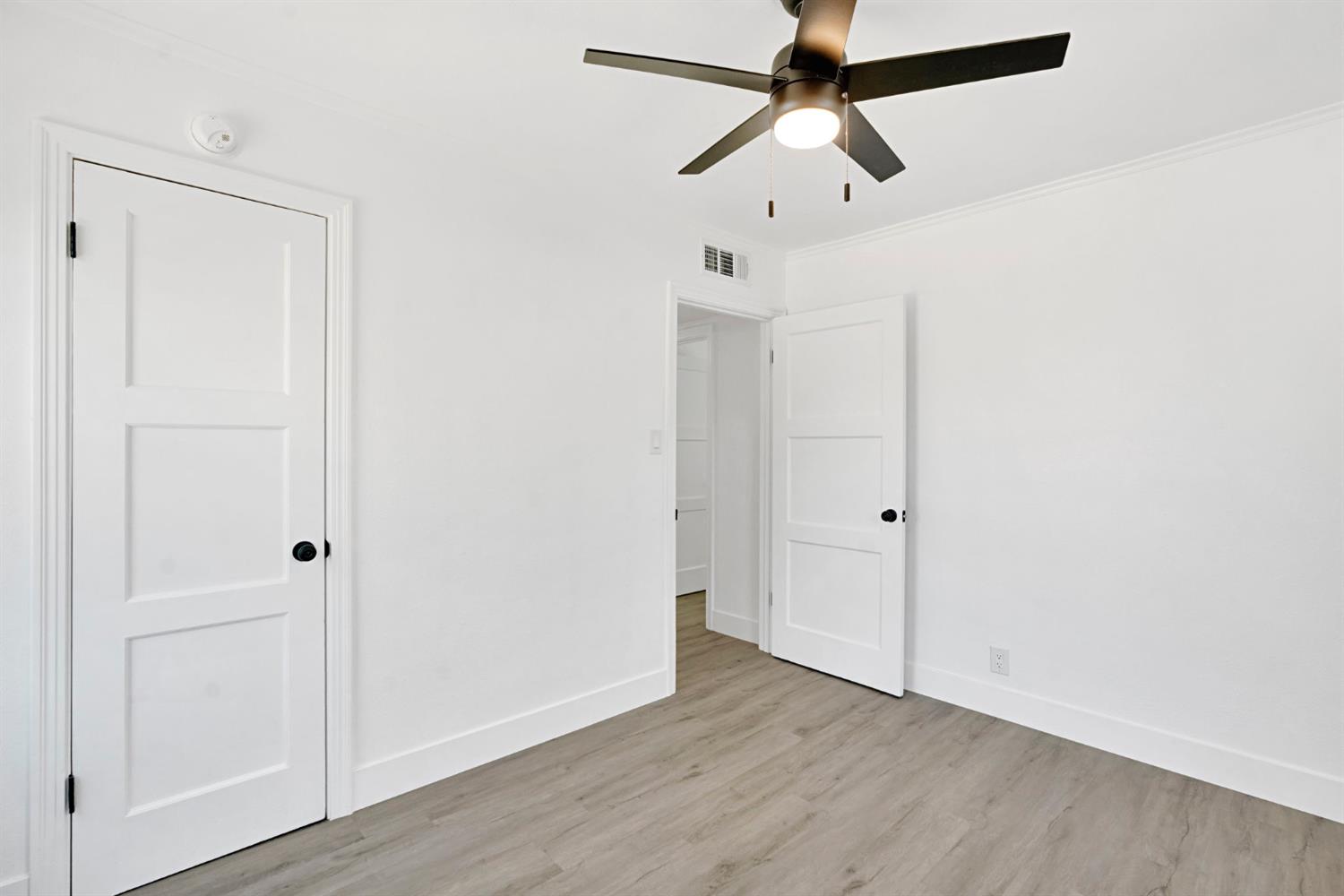 135 E Griffith Way, Fresno, CA 93704
