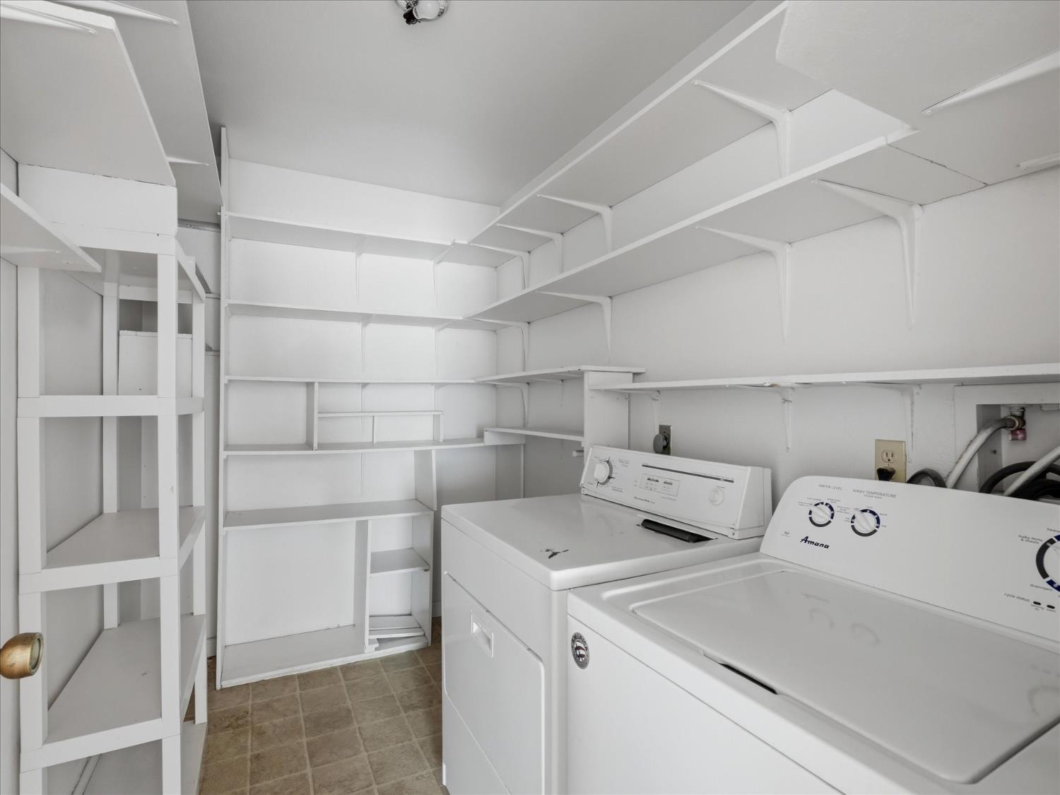 39785 Pine Ridge Rd, Oakhurst, CA 93644