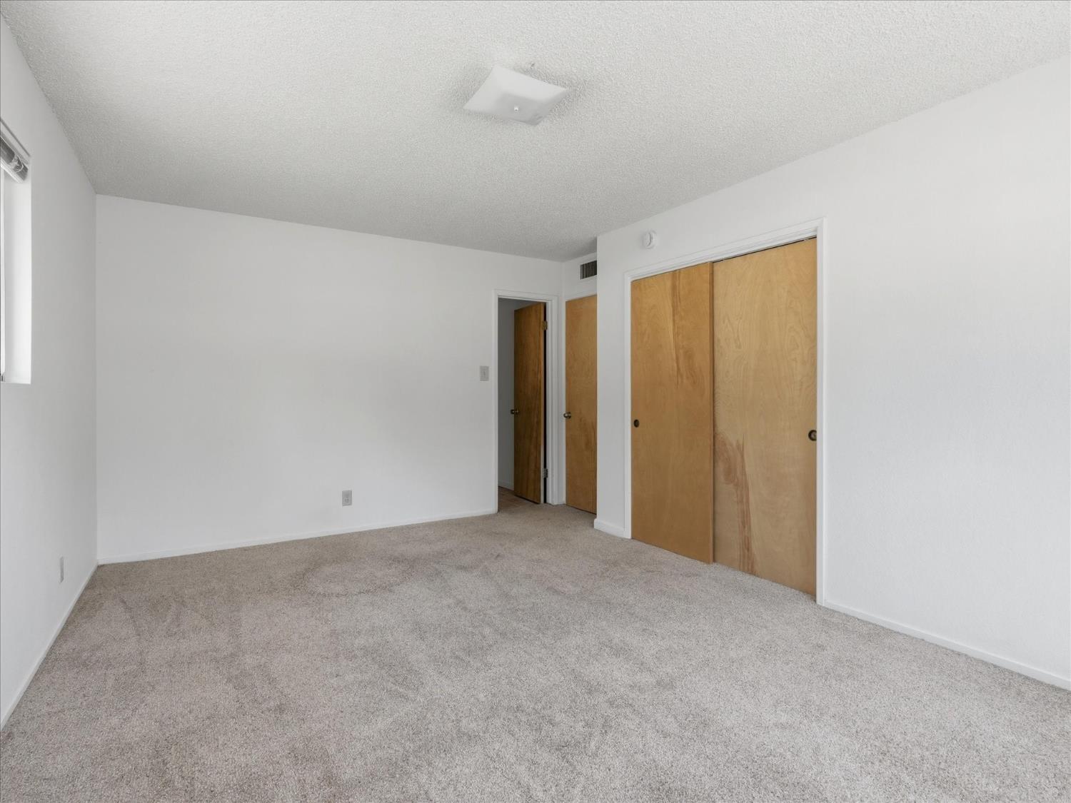 39785 Pine Ridge Rd, Oakhurst, CA 93644