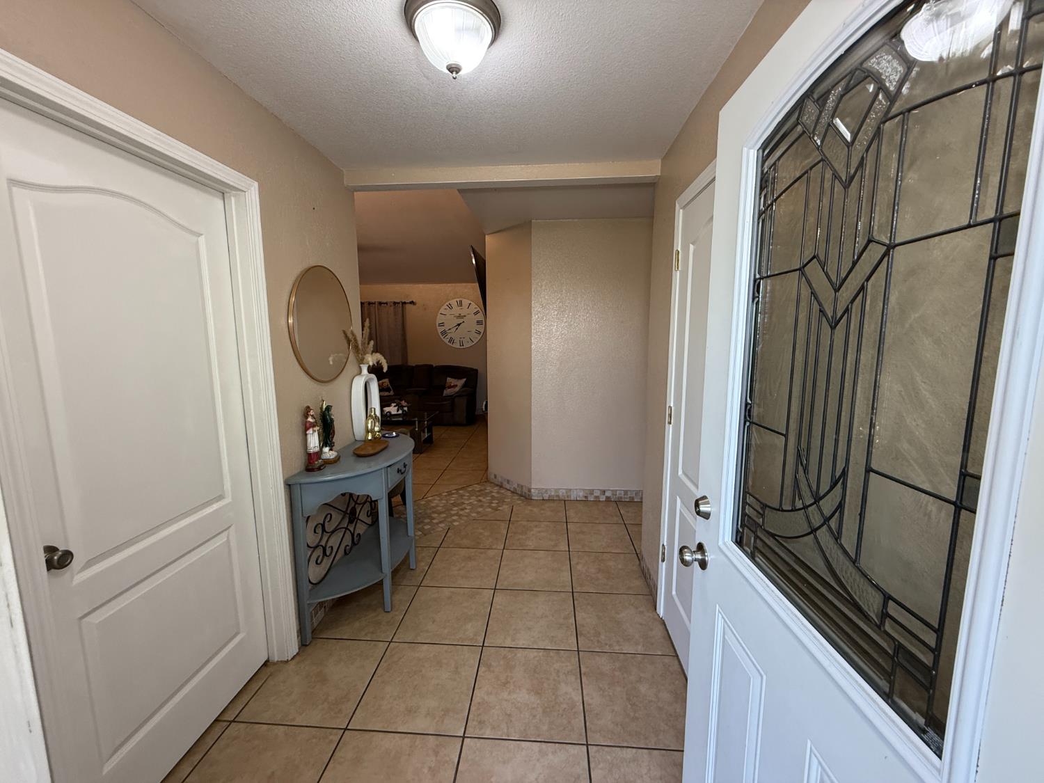 2109 E Dinuba Ave, Fresno, CA 93725