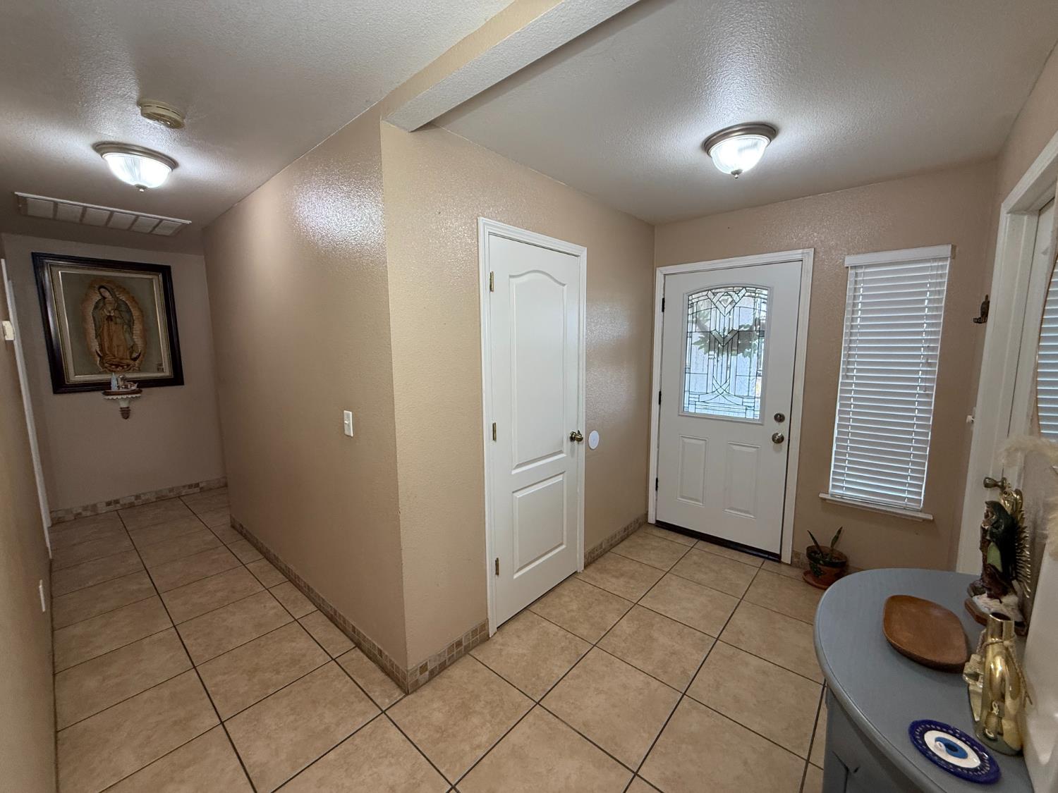 2109 E Dinuba Ave, Fresno, CA 93725