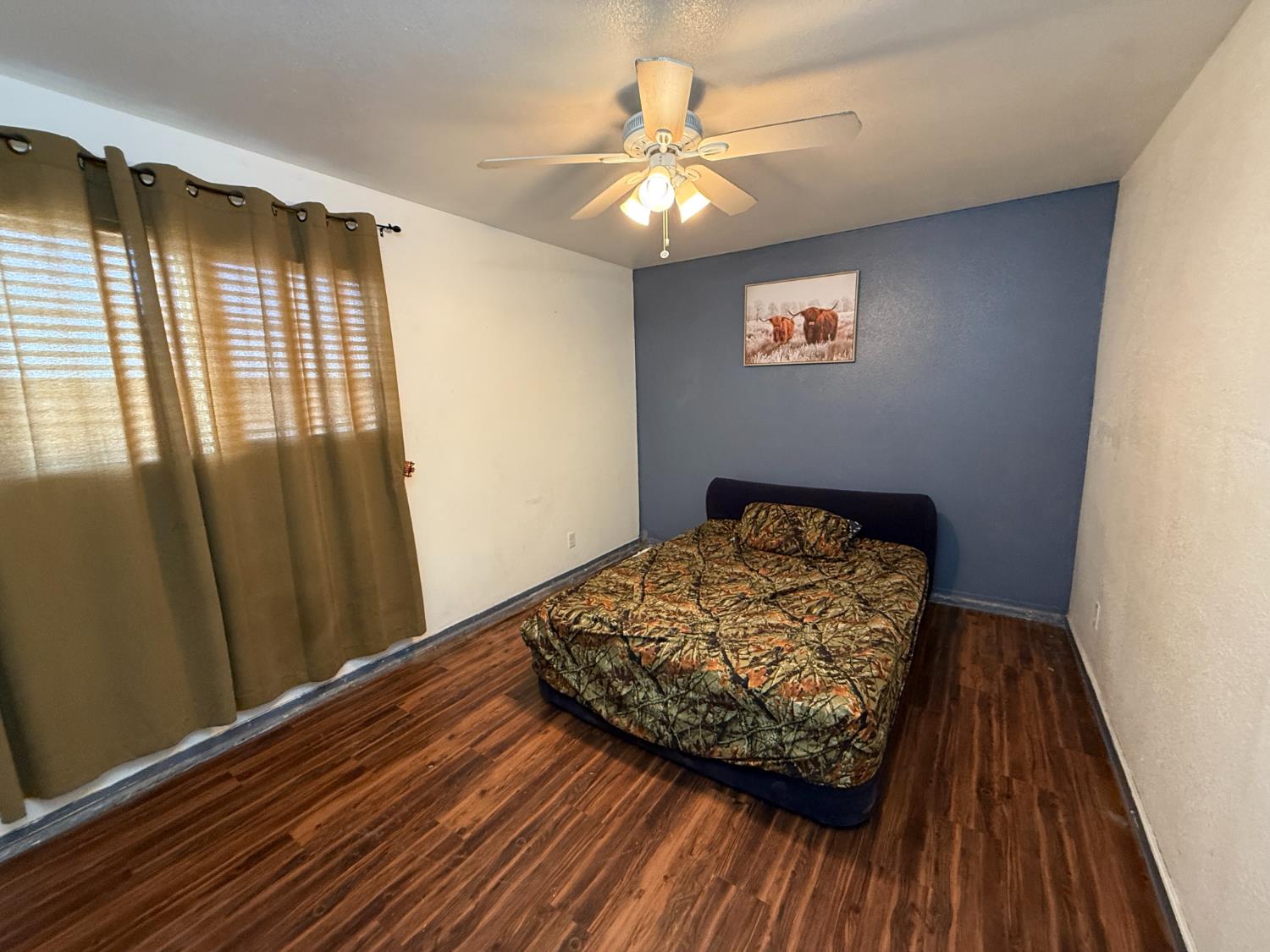 2109 E Dinuba Ave, Fresno, CA 93725
