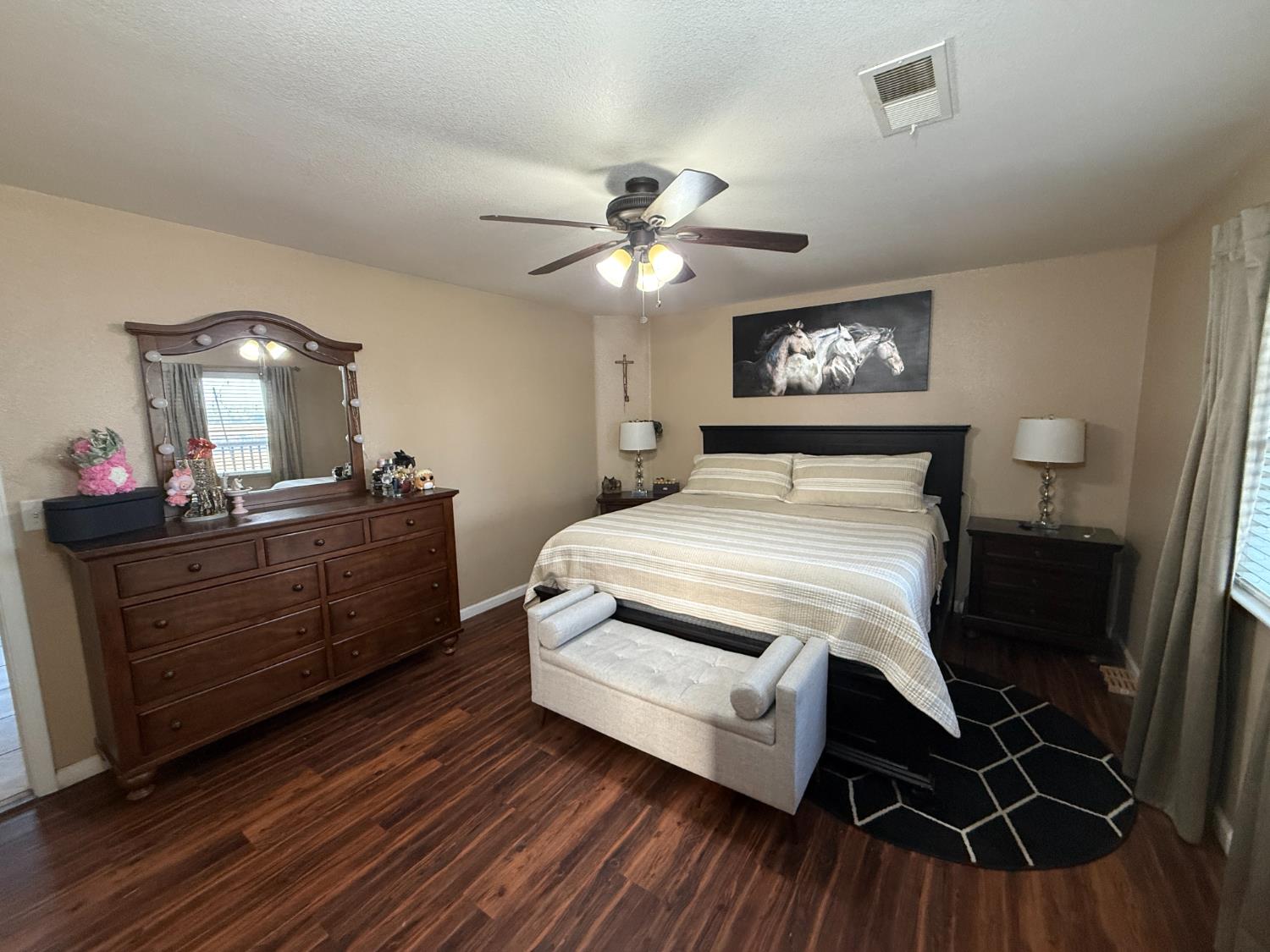 2109 E Dinuba Ave, Fresno, CA 93725