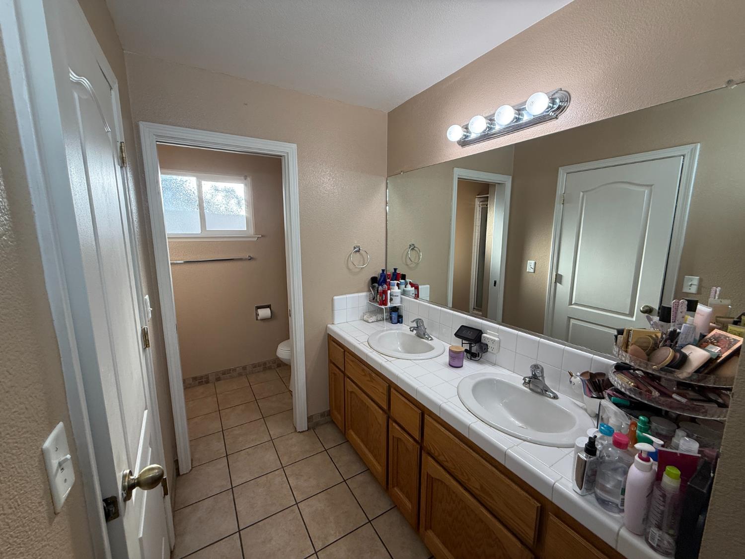2109 E Dinuba Ave, Fresno, CA 93725