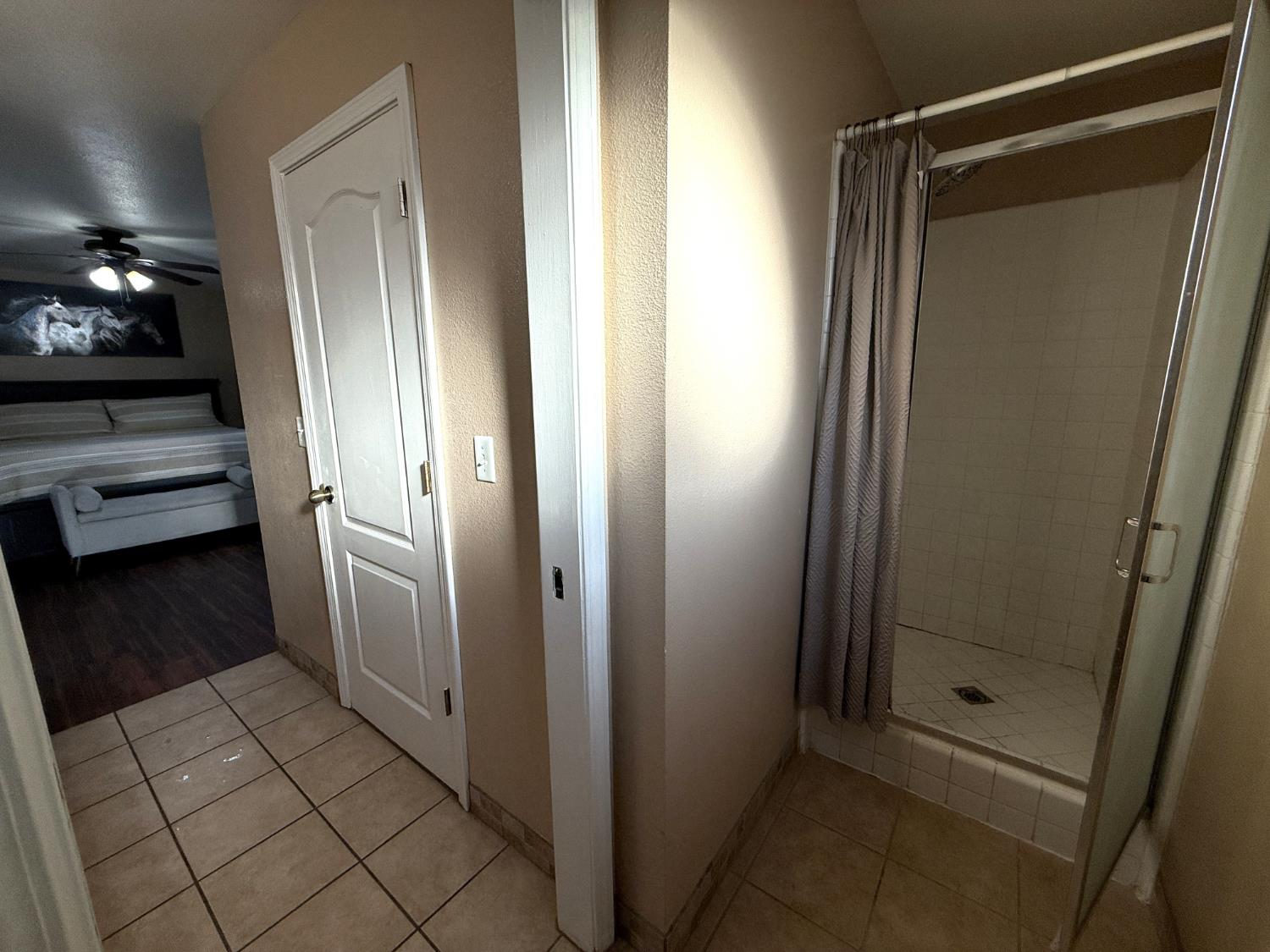 2109 E Dinuba Ave, Fresno, CA 93725
