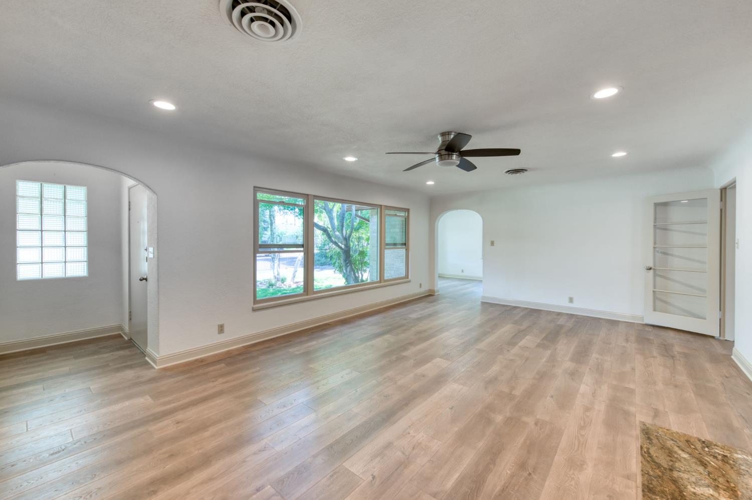 920 E Sierra Madre, Fresno, CA 93704