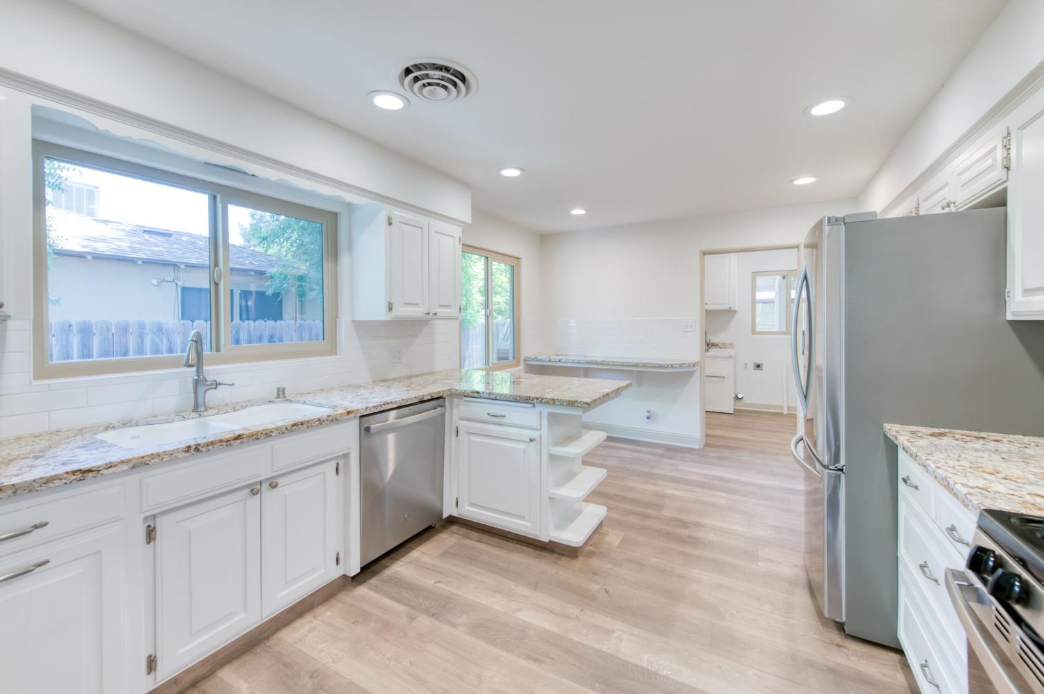 920 E Sierra Madre, Fresno, CA 93704