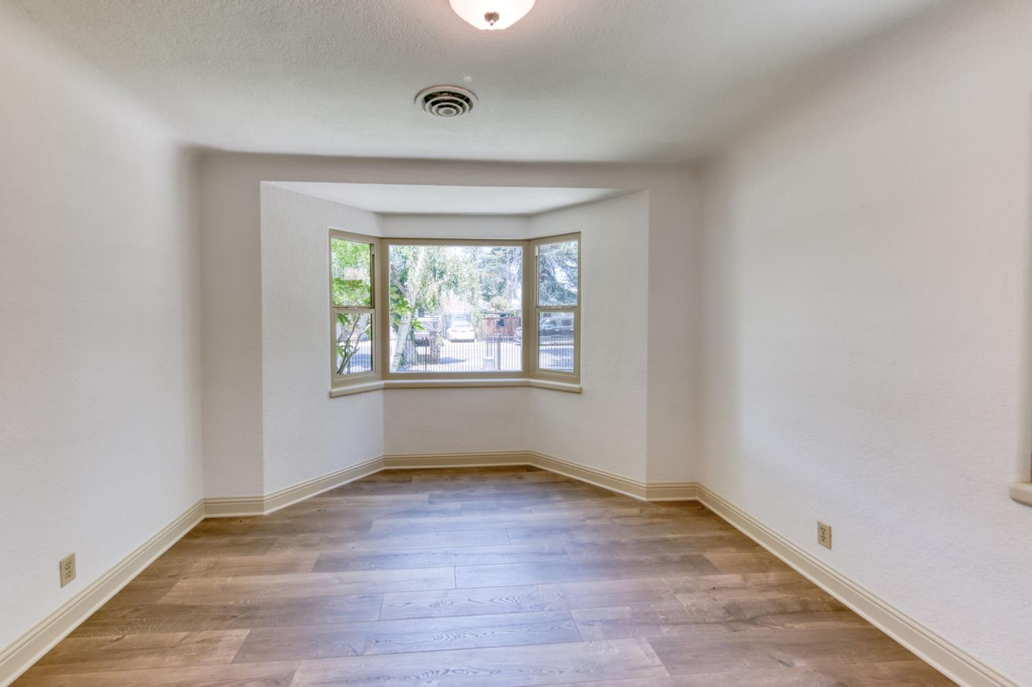 920 E Sierra Madre, Fresno, CA 93704