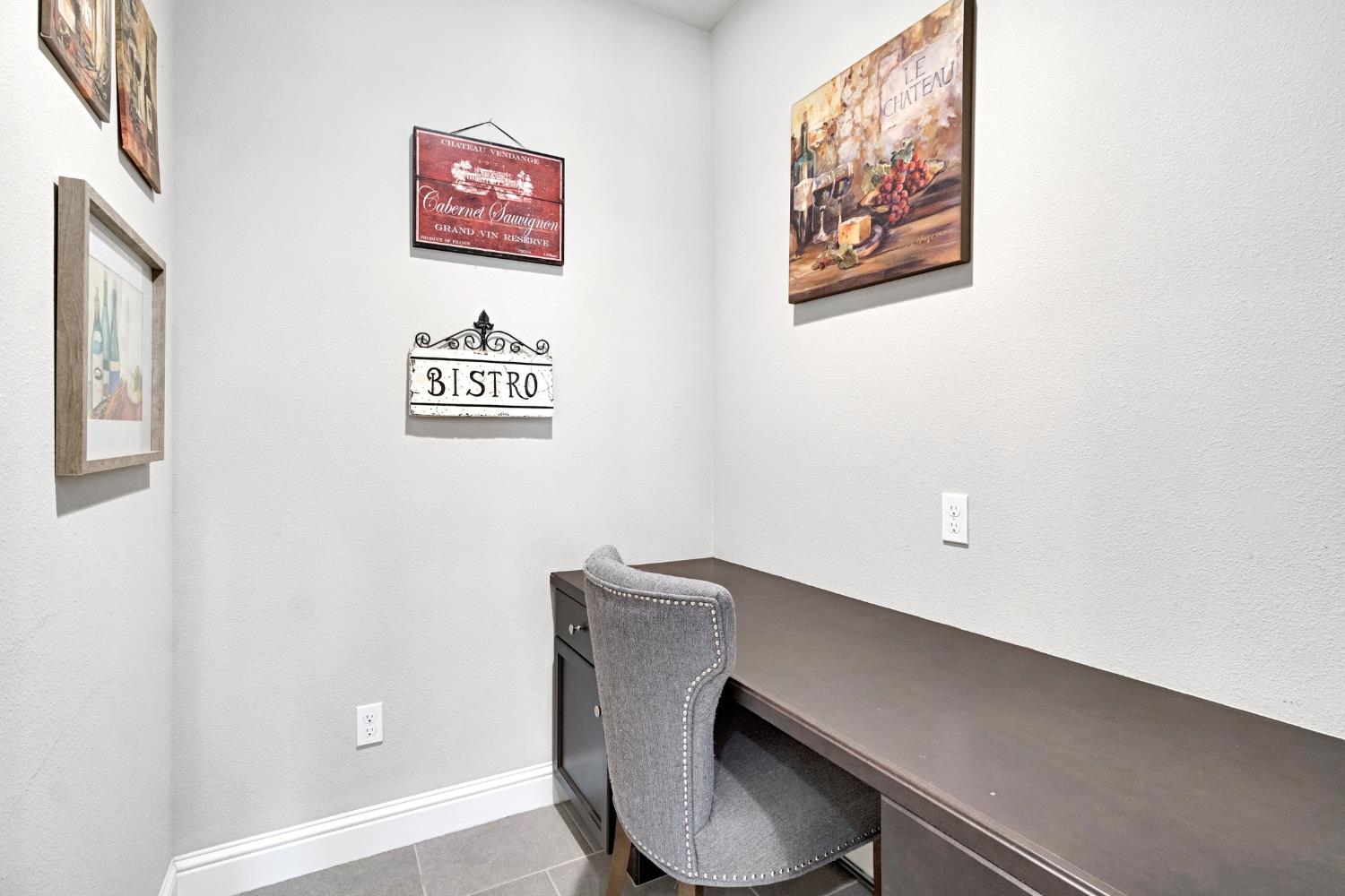 3992 Flint Ave, Clovis, CA 93619