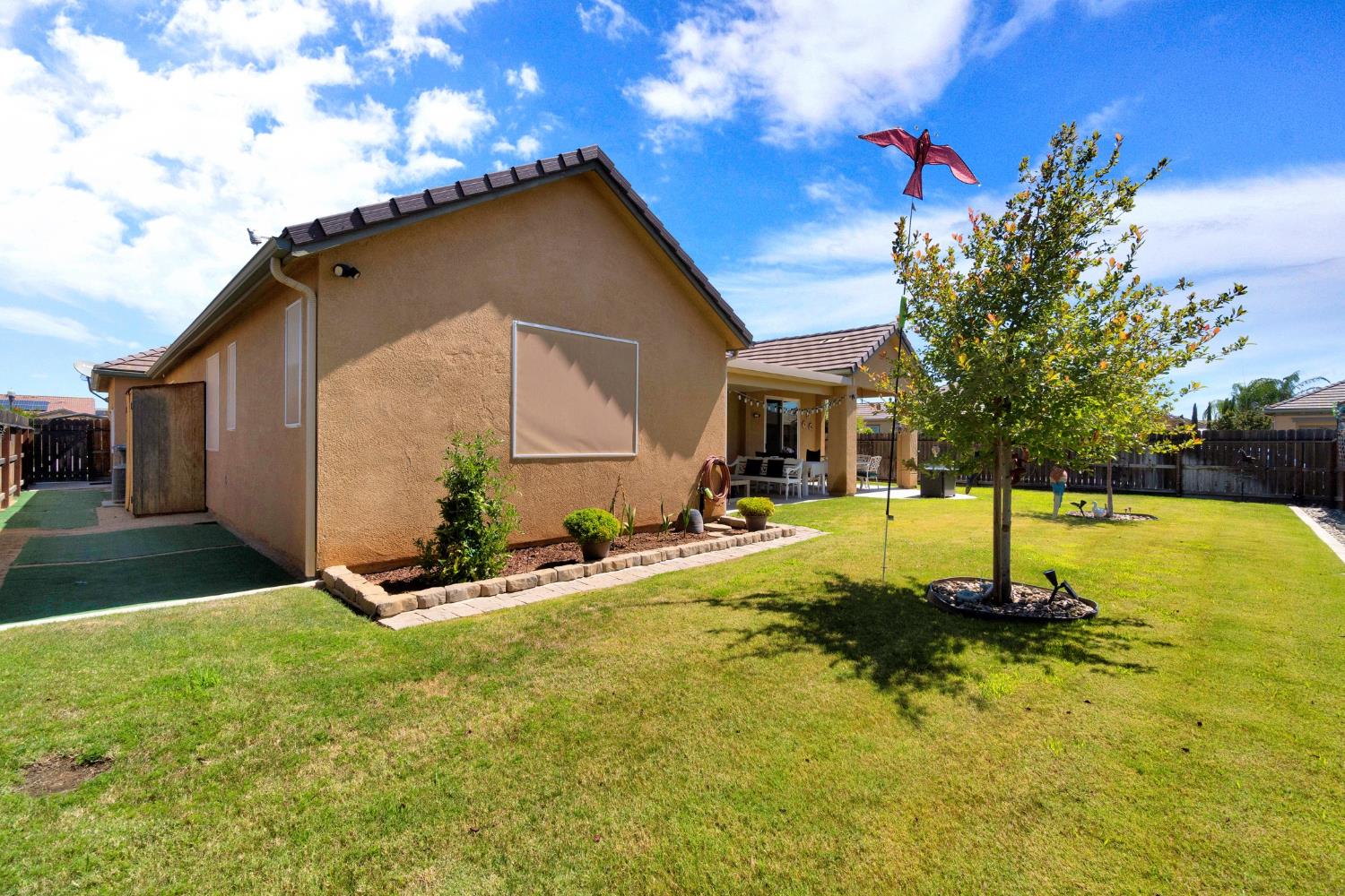 3992 Flint Ave, Clovis, CA 93619