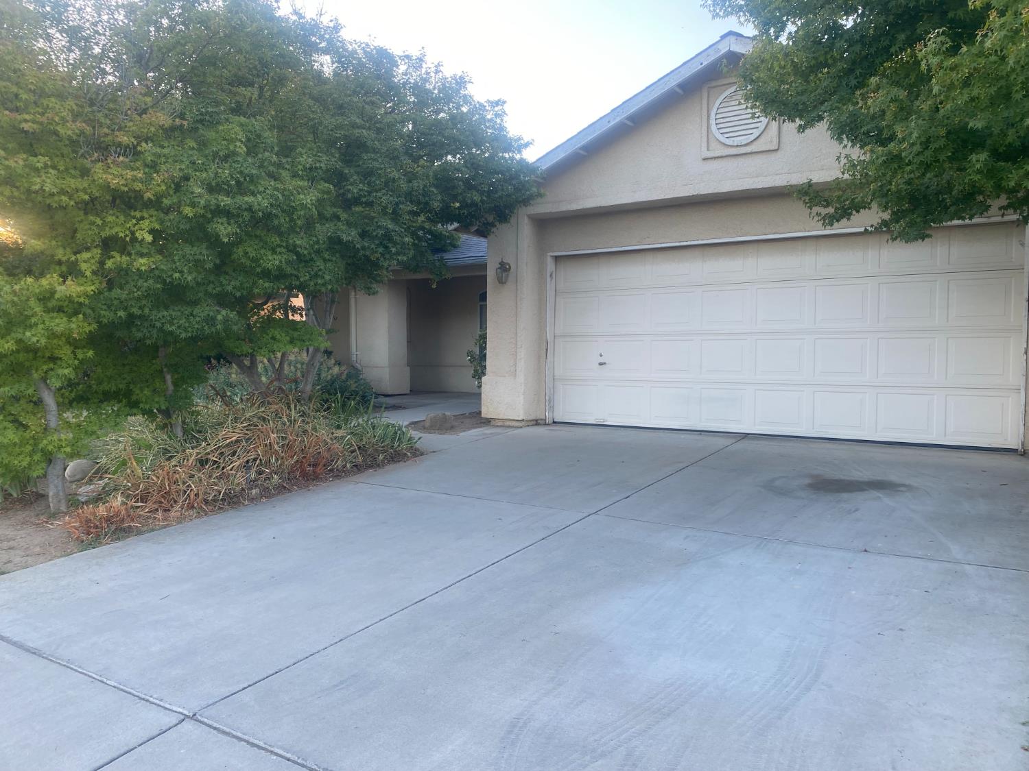 609 Merlot Ave, Madera, CA 93637