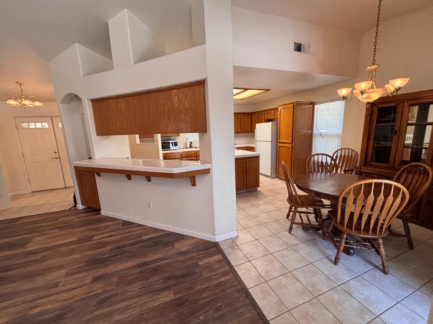 609 Merlot Ave, Madera, CA 93637