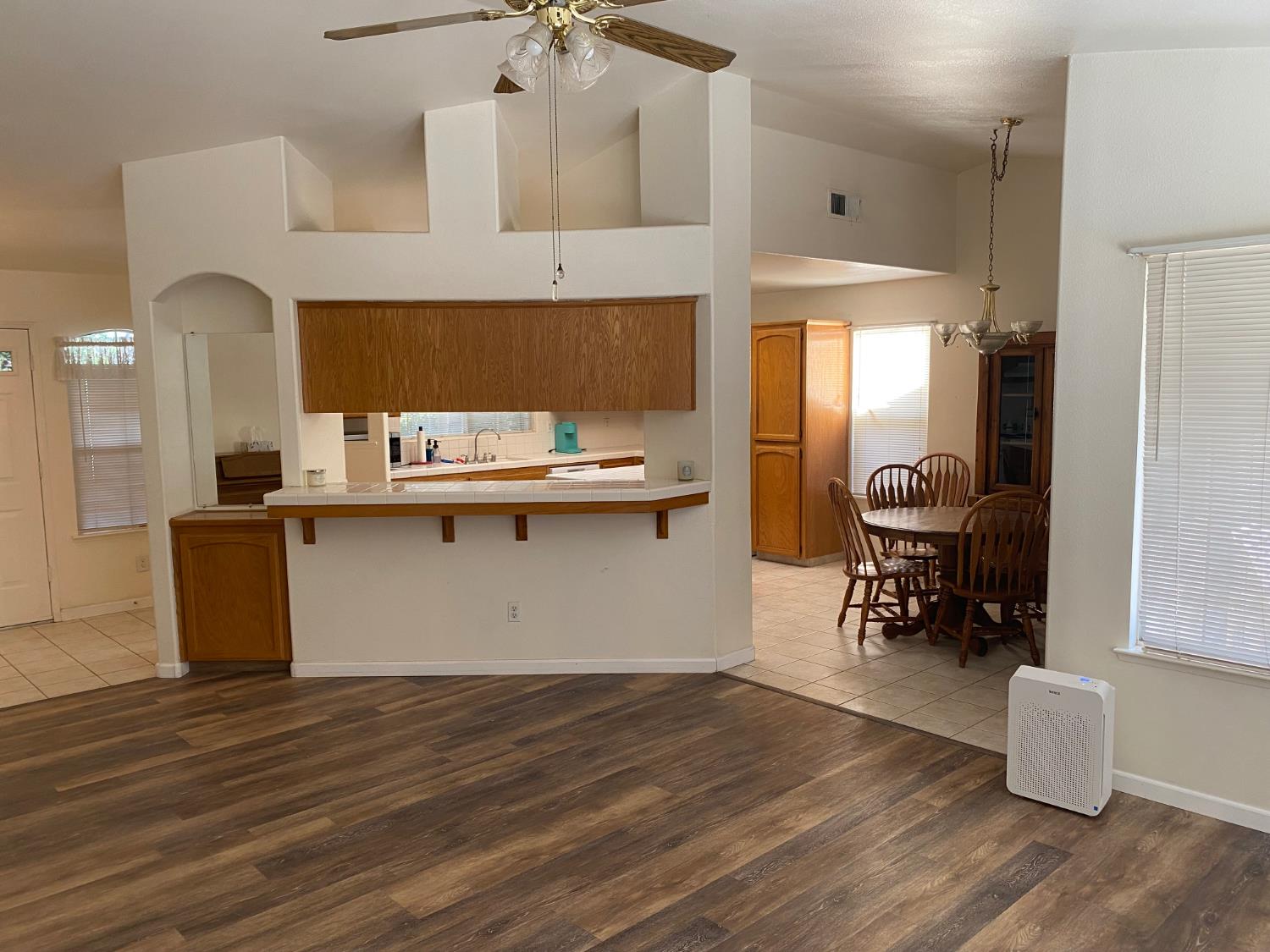 609 Merlot Ave, Madera, CA 93637