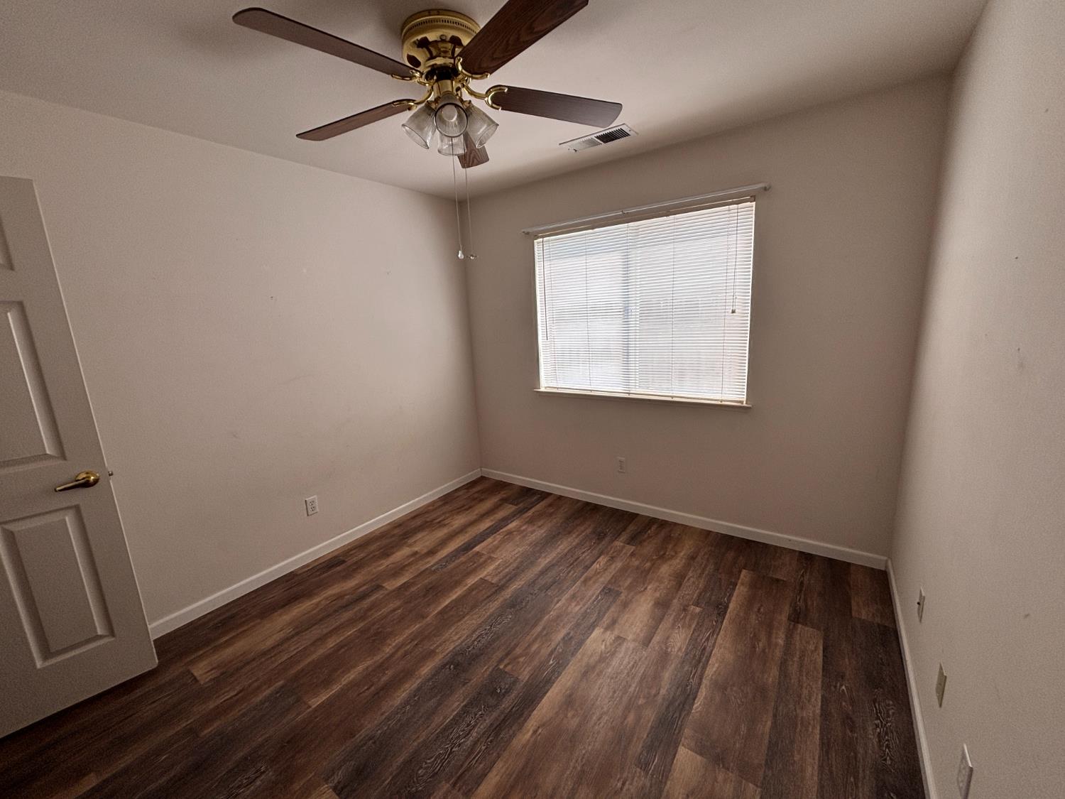 609 Merlot Ave, Madera, CA 93637