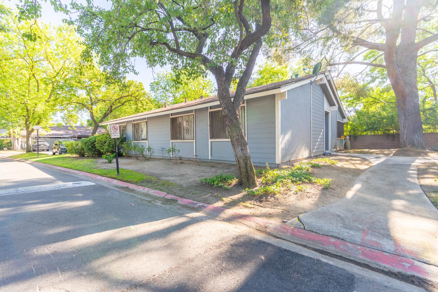 4747 N Cedar Ave #102, Fresno, CA 93726