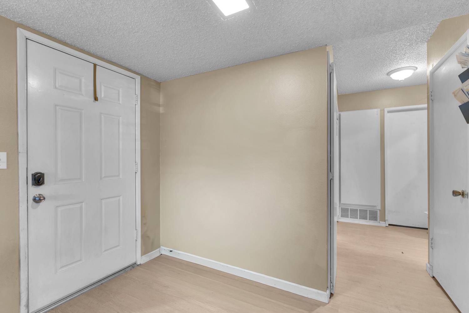 4747 N Cedar Ave #102, Fresno, CA 93726