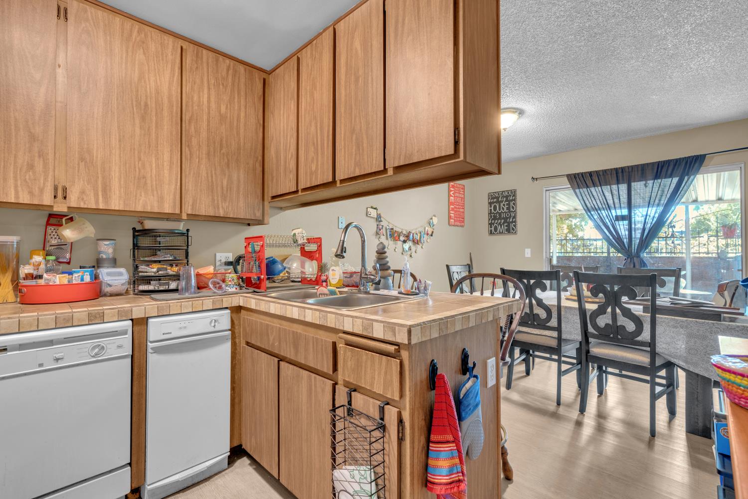 4747 N Cedar Ave #102, Fresno, CA 93726