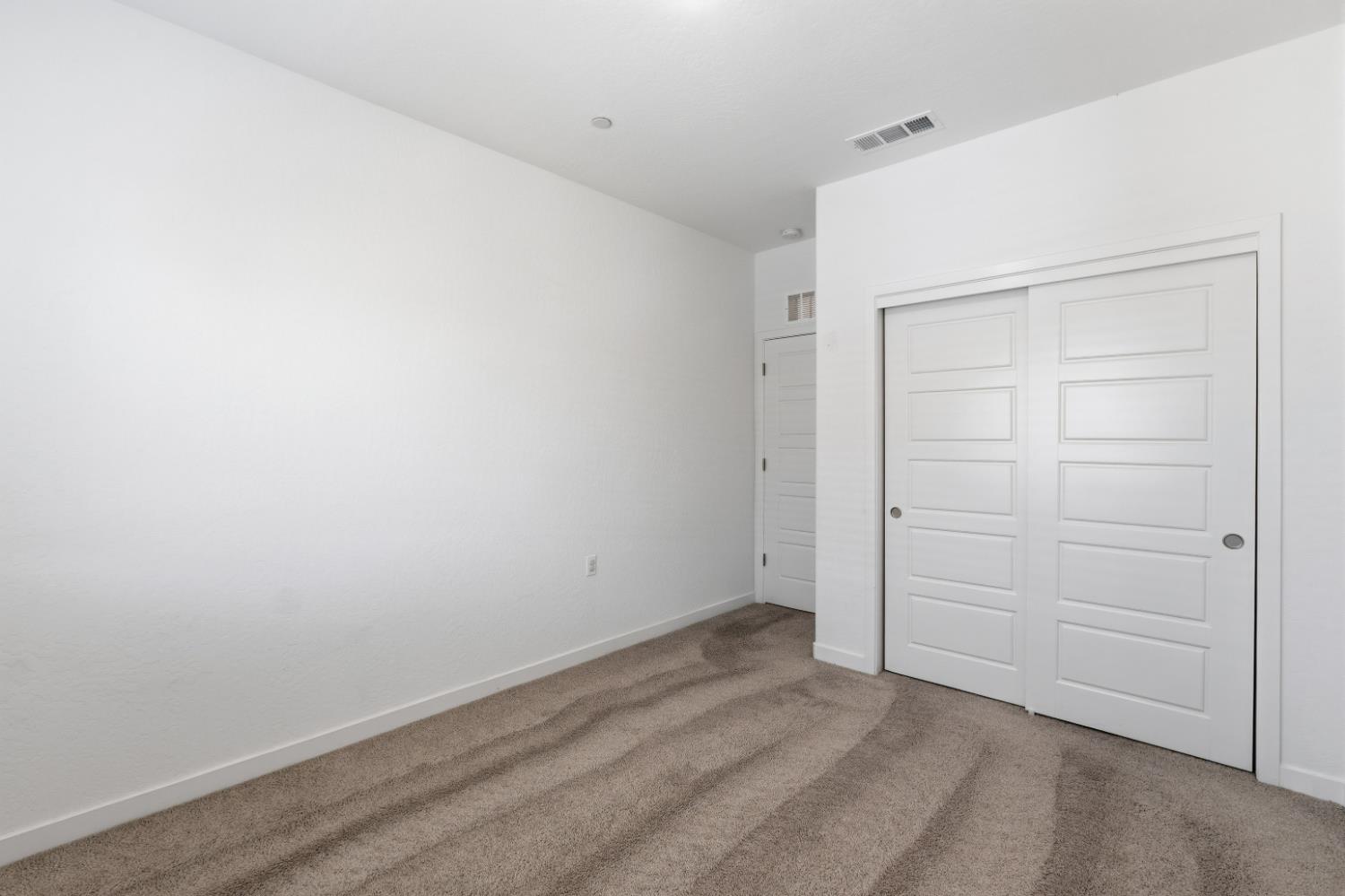 7242 E Amherst Ave, Fresno, CA 93737