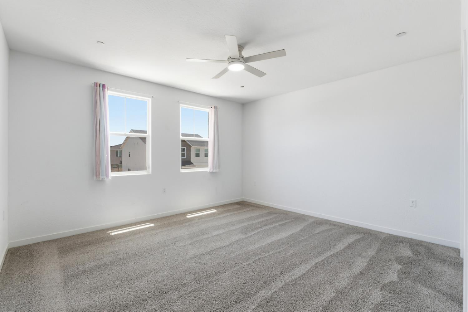 7242 E Amherst Ave, Fresno, CA 93737