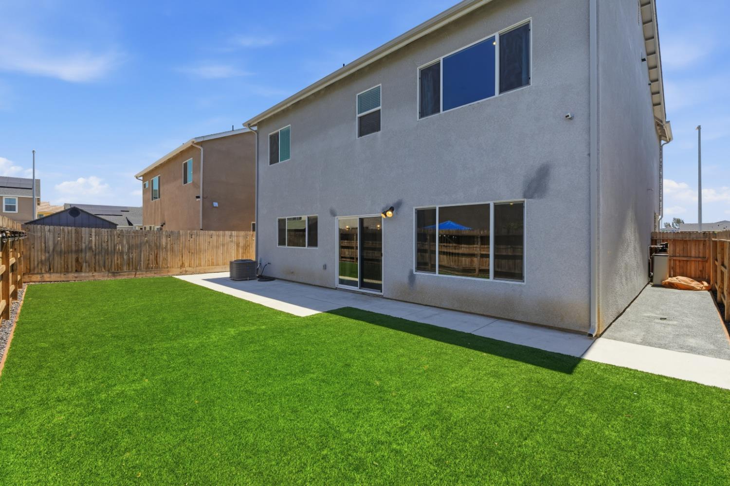 7242 E Amherst Ave, Fresno, CA 93737