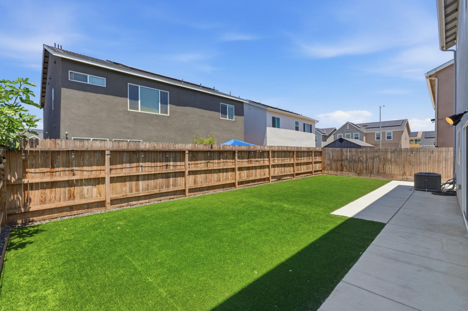 7242 E Amherst Ave, Fresno, CA 93737