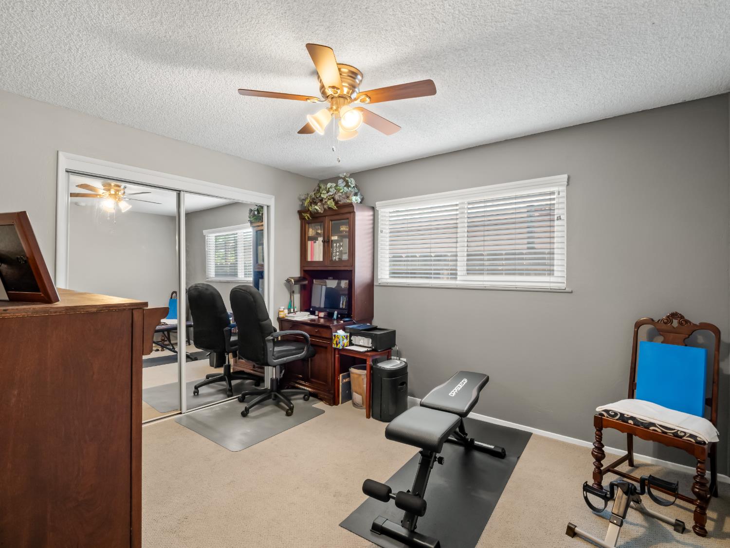 953 E Chennault, Fresno, CA 93720