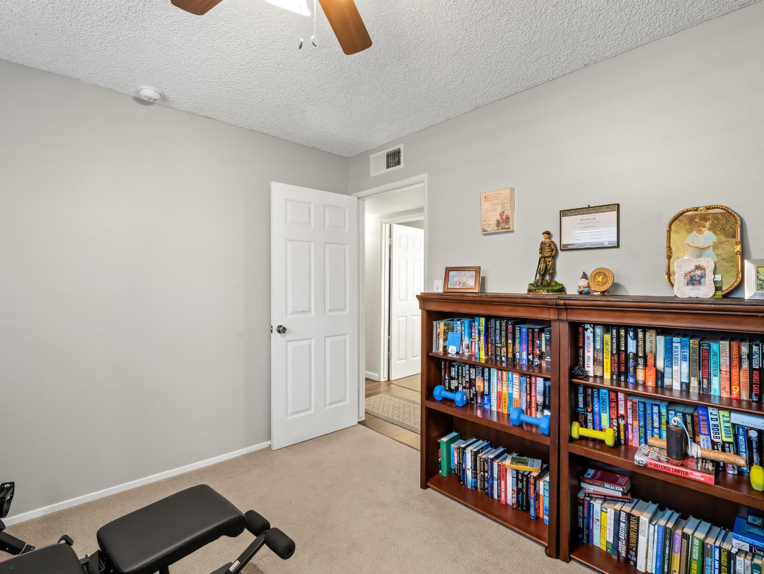 953 E Chennault, Fresno, CA 93720