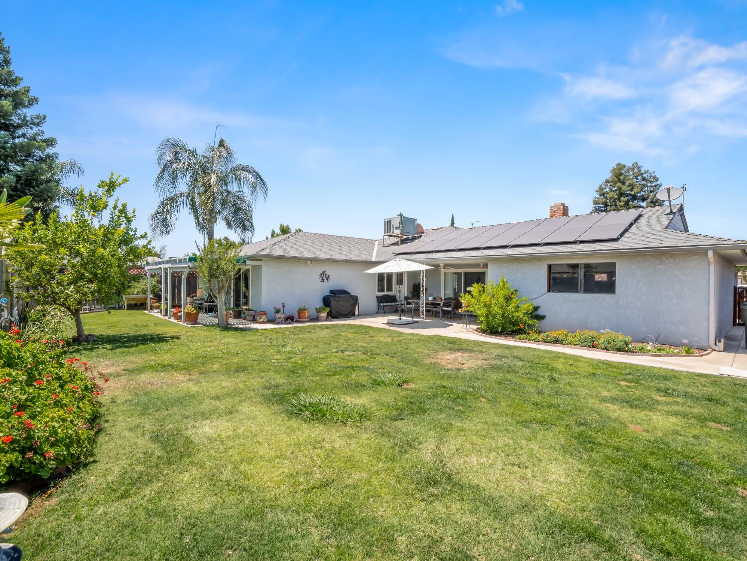 953 E Chennault, Fresno, CA 93720