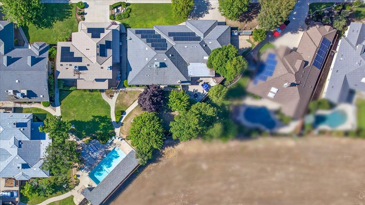 321 W Paul Ave, Clovis, CA 93612