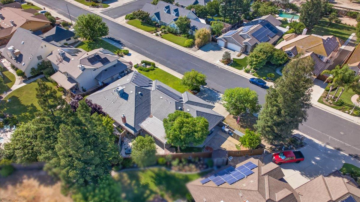 321 W Paul Ave, Clovis, CA 93612
