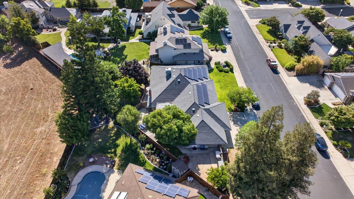 321 W Paul Ave, Clovis, CA 93612