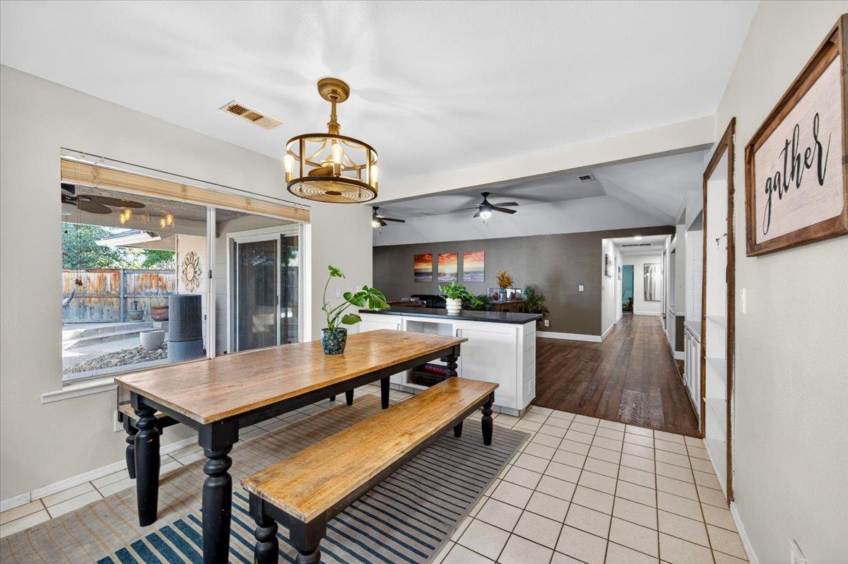 321 W Paul Ave, Clovis, CA 93612