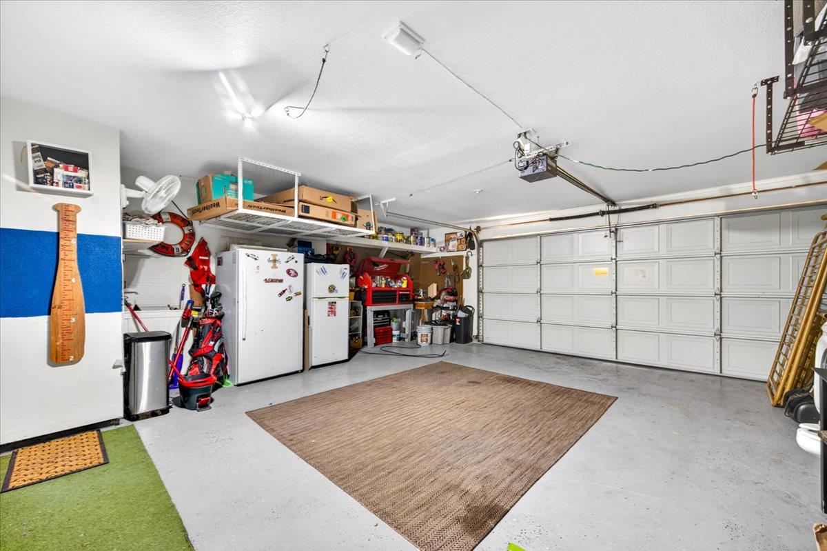 321 W Paul Ave, Clovis, CA 93612