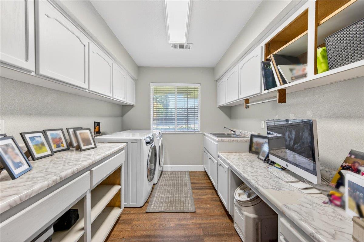 321 W Paul Ave, Clovis, CA 93612