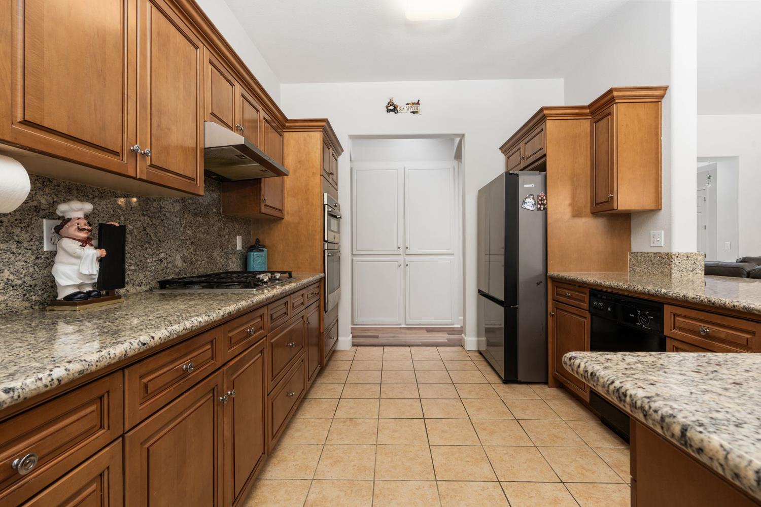 3112 Everglade Ave, Clovis, CA 93619