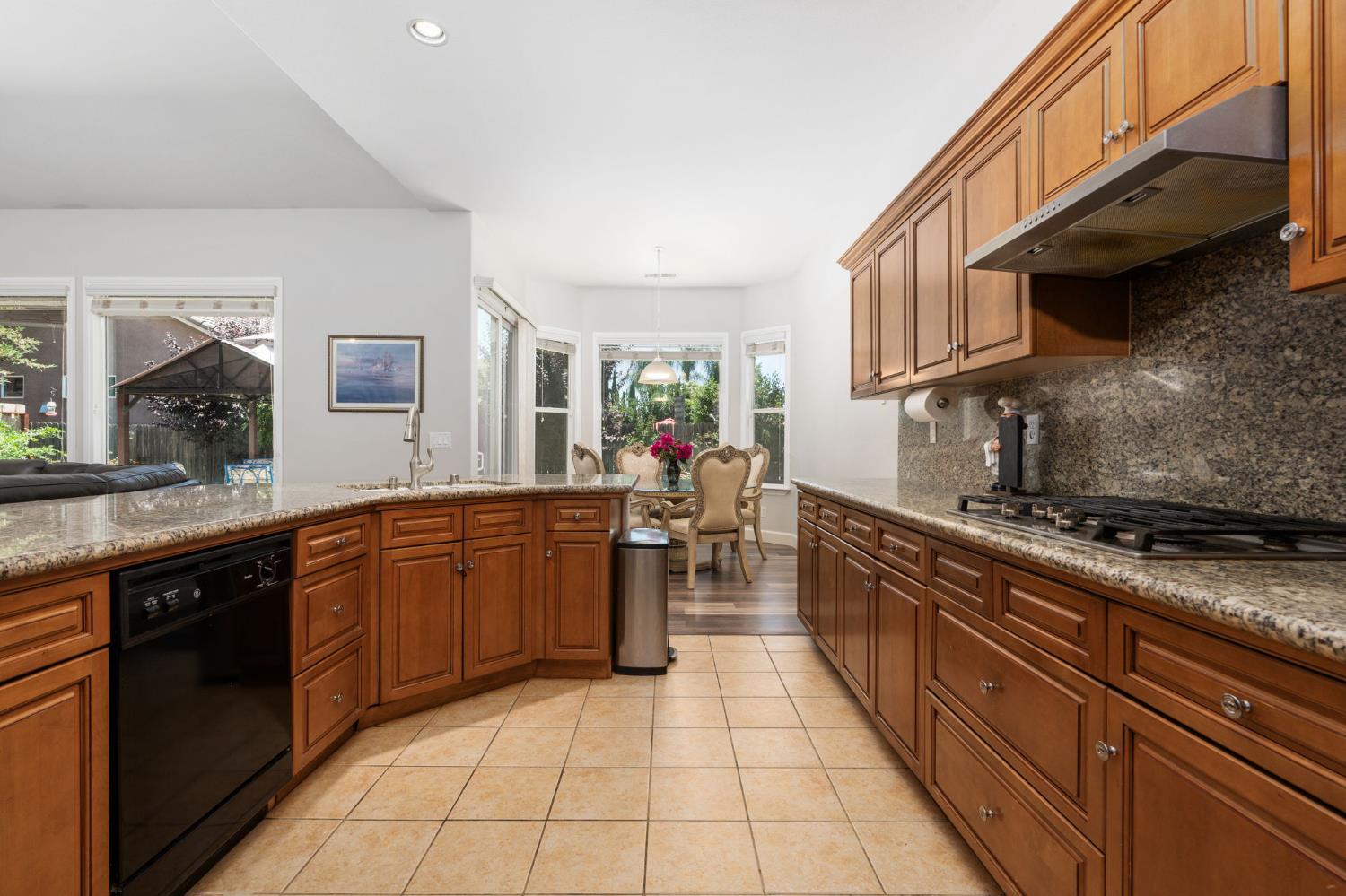 3112 Everglade Ave, Clovis, CA 93619