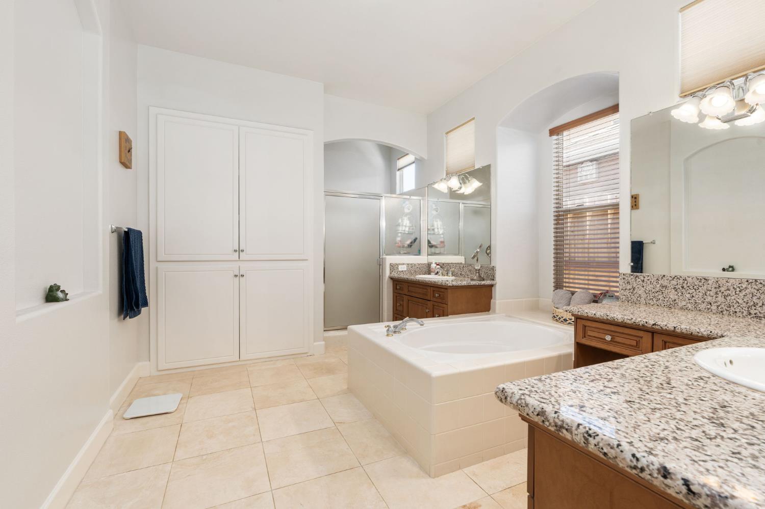 3112 Everglade Ave, Clovis, CA 93619